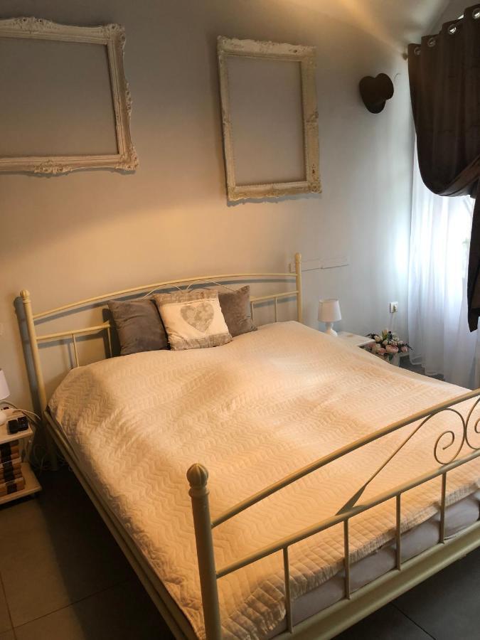 Godot Apartman Miskolc Exteriör bild